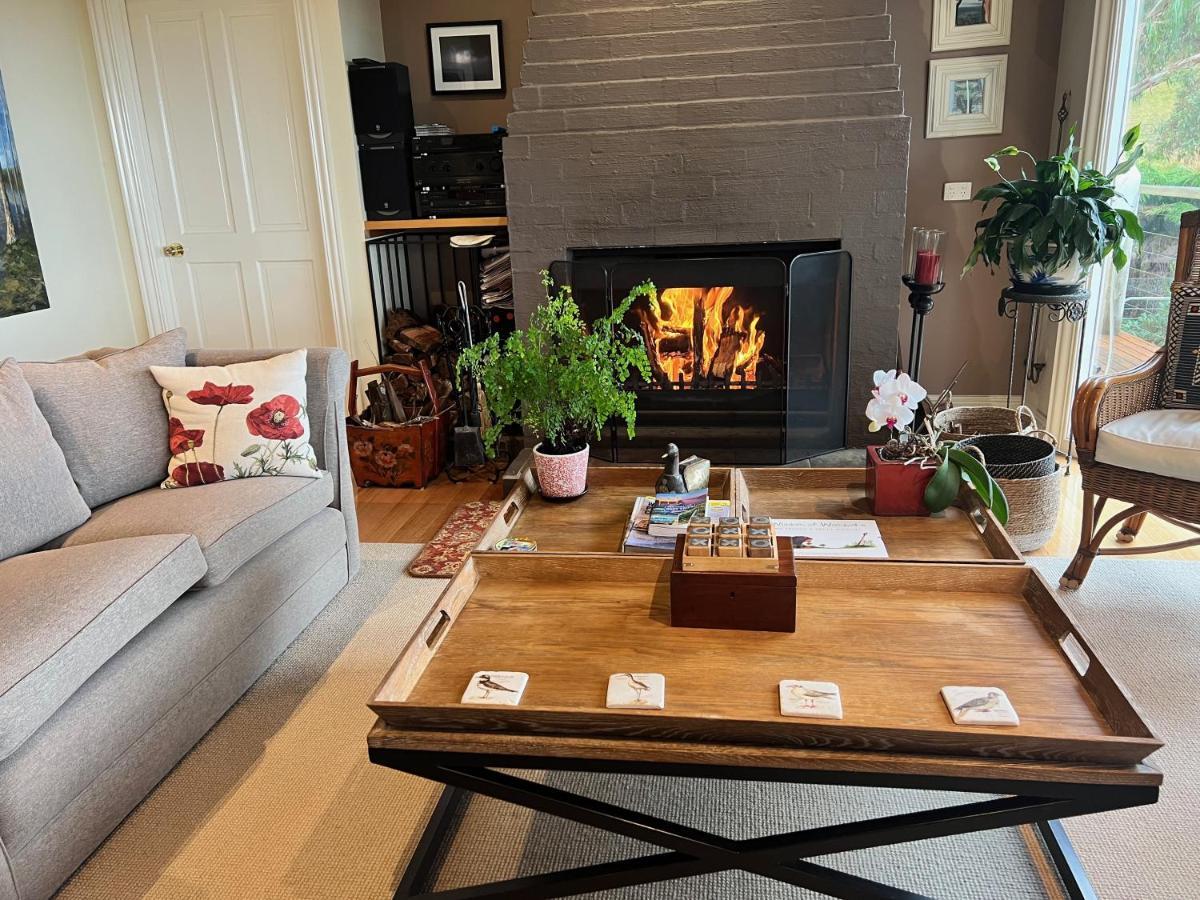 Llarrinda Bed & Breakfast Foster Bagian luar foto