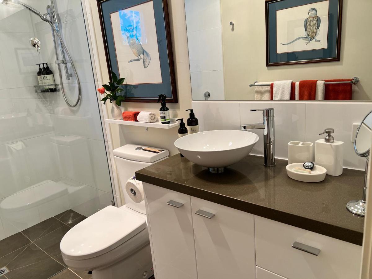 Llarrinda Bed & Breakfast Foster Bagian luar foto