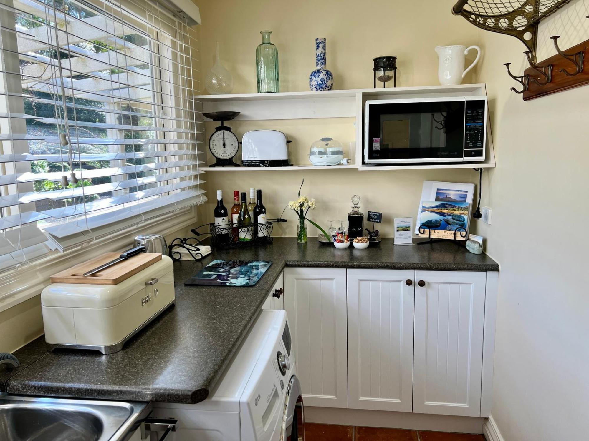 Llarrinda Bed & Breakfast Foster Bagian luar foto