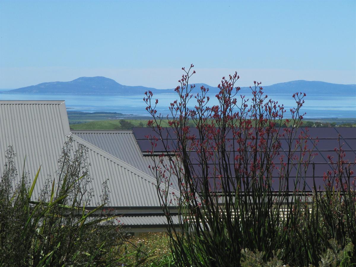 Llarrinda Bed & Breakfast Foster Bagian luar foto