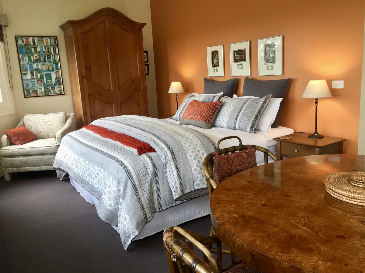 Llarrinda Bed & Breakfast Foster Bagian luar foto
